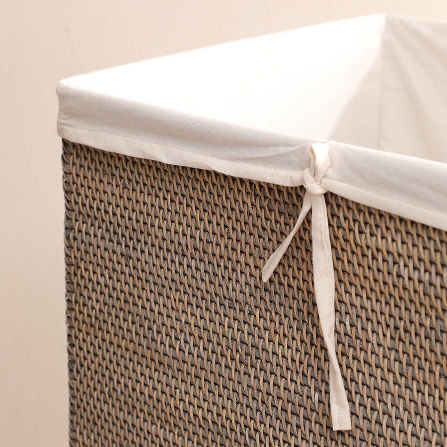 Woven laundry hamper, Rattan laundry basket, Handwoven laundry bin, Natural wicker hamper, Laundry hamper with liner, Removable liner laundry basket, Eco-friendly laundry storage, Rustic laundry basket,
Home organization hamper, Decorative laundry bin, Cotton liner hamper, Modern woven laundry basket .