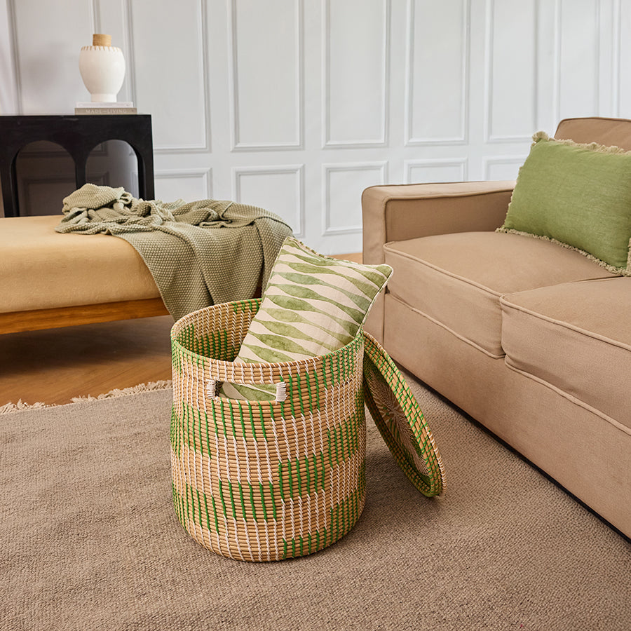 Woven storage basket with lid, Handwoven laundry hamper, Eco-friendly home storage bin,
Decorative basket for living room, Decorative woven basket for living room storage, Handcrafted hamper with lid for modern homes.