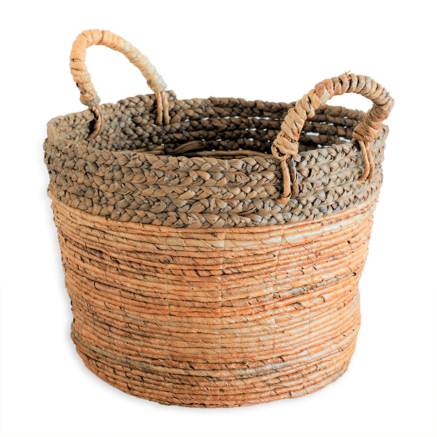 Rattan storage cube, Handwoven rattan basket, Natural wicker storage bin, Eco-friendly storage cube,
Square rattan organizer, Woven home storage basket , Decorative rattan cubby, Natural fiber basket, Handmade wicker bin, Rattan storage box, Neutral-toned storage solution for tidy spaces, Artisan-crafted wicker cube for home or office, Natural material storage box with textured design, Compact rattan basket for small space organization.