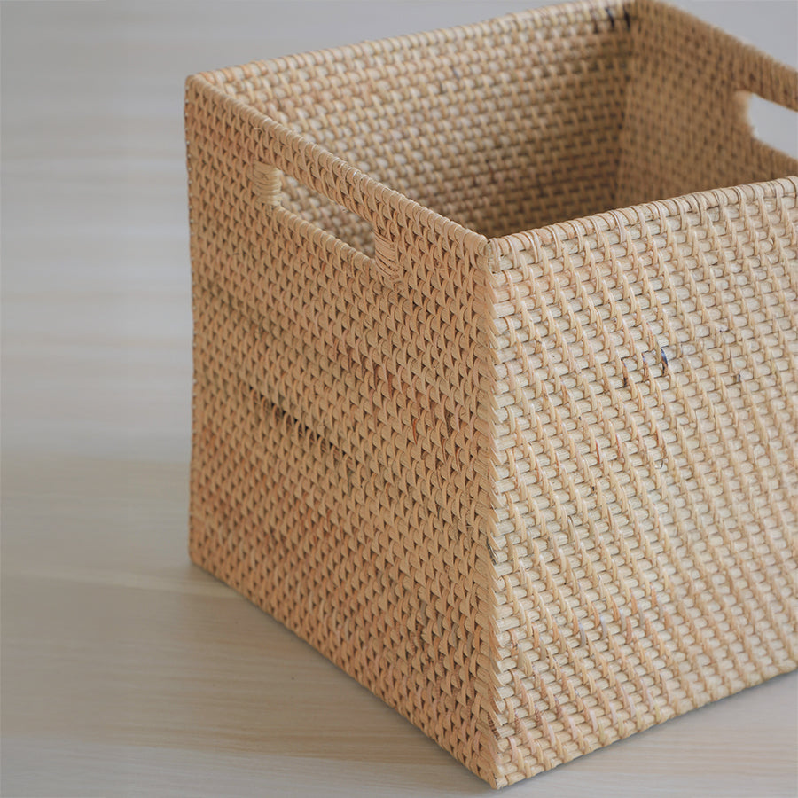 Durable handwoven rattan storage cube for home organization, Eco-conscious rattan storage basket for minimalist interiors, Decorative wicker bin for modern storage needs, Natural rattan organizer box for shelves and closets, Stylish woven basket with built-in handles, Handmade square rattan storage container, Neutral-toned storage solution for tidy spaces, Rattan storage cube Handwoven rattan basket, Natural wicker storage bin,
Eco-friendly storage cube, Square rattan organizer, Woven home storage basket