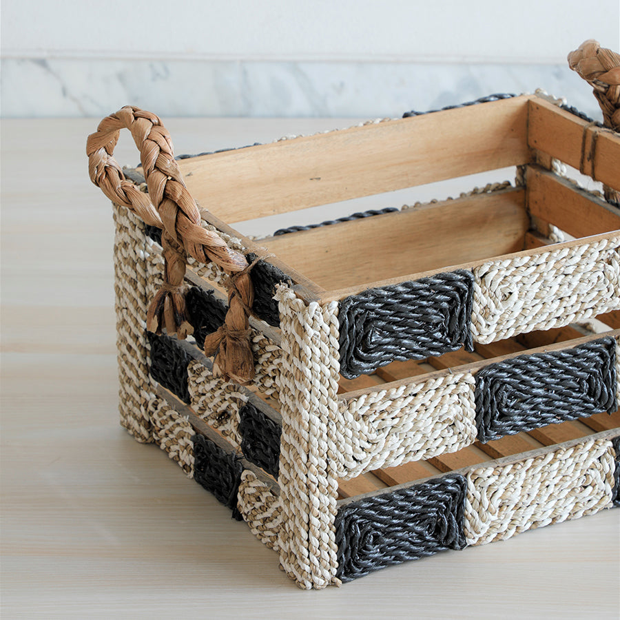 Black and natural woven storage basket, Handwoven rope crate organizer, Rustic home storage bin, Small household organizer basket,
Decorative crate for storage, Seaweed and twisted paper rope basket, Handmade natural rope basket, Boho modern decorative storage, Rustic chic rope basket,
Neutral tone handcrafted crate.