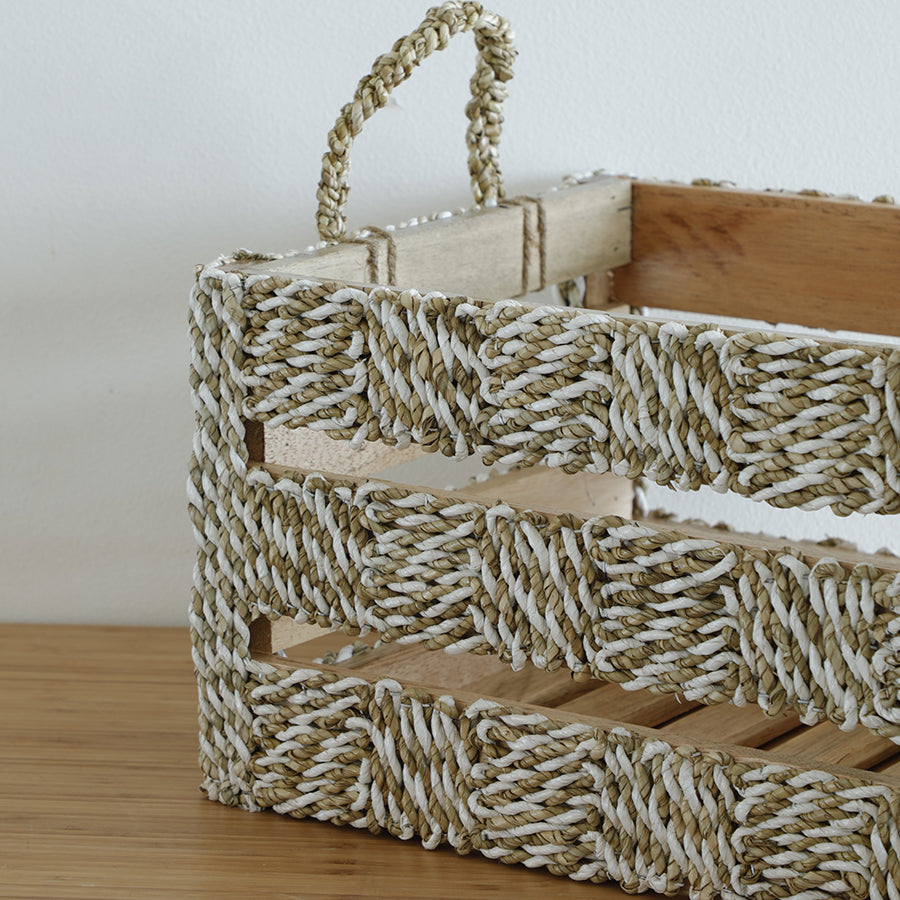 Handwoven storage basket, Seaweed rope basket, Seaweed and paper rope basket, Sustainable storage crate, Eco-conscious home décor, Boho home organization, Coastal rustic storage, Living room storage box, Bedroom organizer basket,
Scandinavian style basket, Bathroom essentials holder, Kitchen countertop crate.