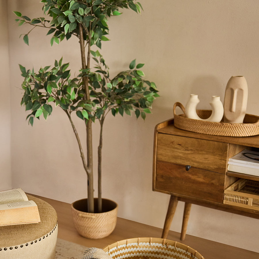 Handwoven rattan planter basket, 
Natural tray basket with handles, Wicker baskets for home decor, 
Bamboo basket for indoor plants, Wooden tray basket for display, Boho style home decor baskets, Neutral tone basket decor ideas, Rustic woven baskets for living room, 
Eco-friendly storage trays and planters
Decorative organizer basket for console table.