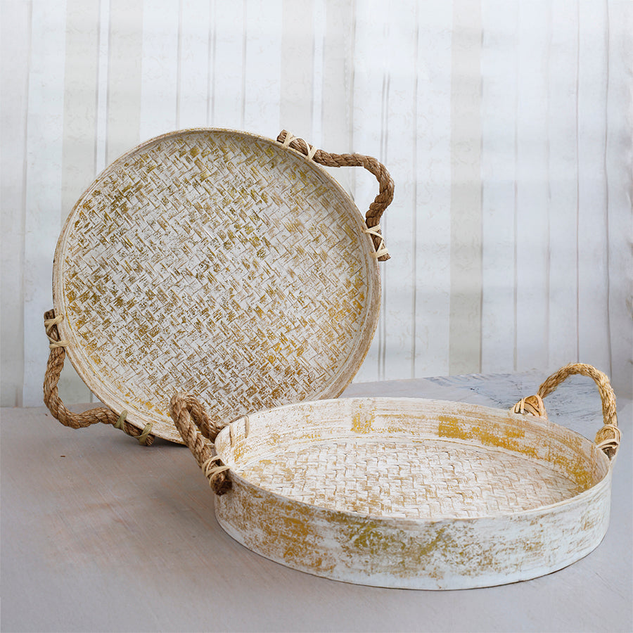 Round bamboo tray set, White and gold serving trays, Rustic rope handle trays, Handwoven decorative tray set, Boho rattan kitchen trays, Handmade bamboo tray set with rope handles,
Distressed white and gold round trays, Coastal farmhouse style serving trays, Eco-friendly handcrafted tray set, Decorative woven trays for home décor.