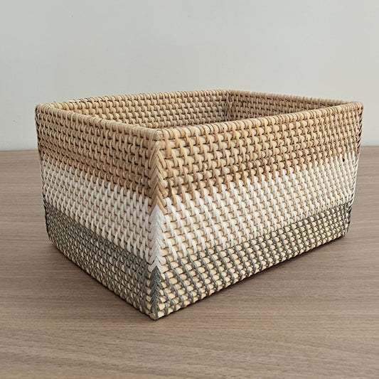 AMINI ORGANIZER