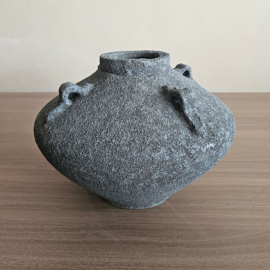KURO GREY VASE