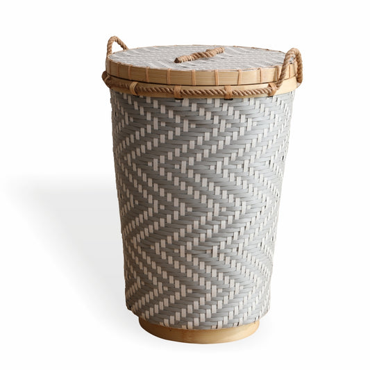 Woven laundry basket with lid, Tall wicker laundry hamper, Handcrafted storage basket, Grey bamboo laundry basket, Lid-covered woven hamper, Eco-friendly laundry hamper with handles, Handwoven laundry basket for home, Decorative hamper with lid and rope handles, Modern laundry storage basket, Bamboo and rope laundry bin. 

