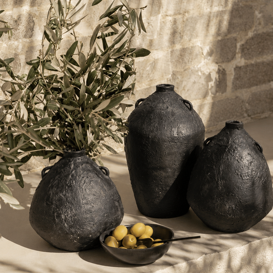 KURO TERRACOTA VASE
