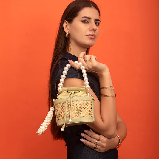 Lia Potli - Green