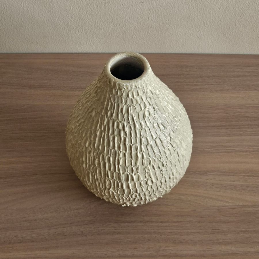 Vase for Pampas Grass
Vase for Dried Flowers
Console Table Decor
Coffee Table Styling
Shelf Decor Accent
Living Room Decor Piece
Bedroom Styling Accessory
Entryway Decor Vase
Dining Table Centerpiece
Neutral Interior Decor
Modern Home Styling
Scandinavian Decor Accessory
Organic Modern Interiors
Decorative Pottery Accent
Luxury Home Accessories