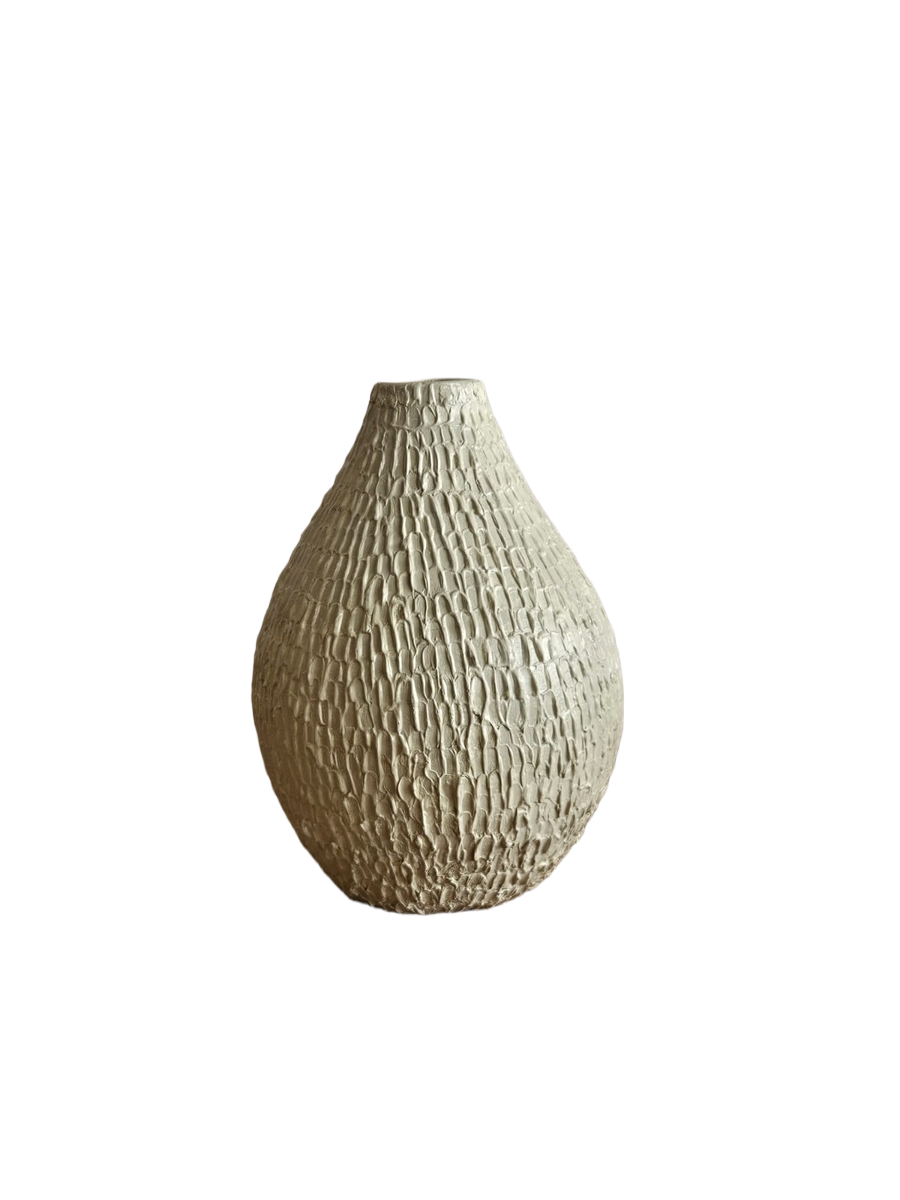 Vase for Pampas Grass
Vase for Dried Flowers
Console Table Decor
Coffee Table Styling
Shelf Decor Accent
Living Room Decor Piece
Bedroom Styling Accessory
Entryway Decor Vase
Dining Table Centerpiece
Neutral Interior Decor
Modern Home Styling
Scandinavian Decor Accessory
Organic Modern Interiors
Decorative Pottery Accent
Luxury Home Accessories