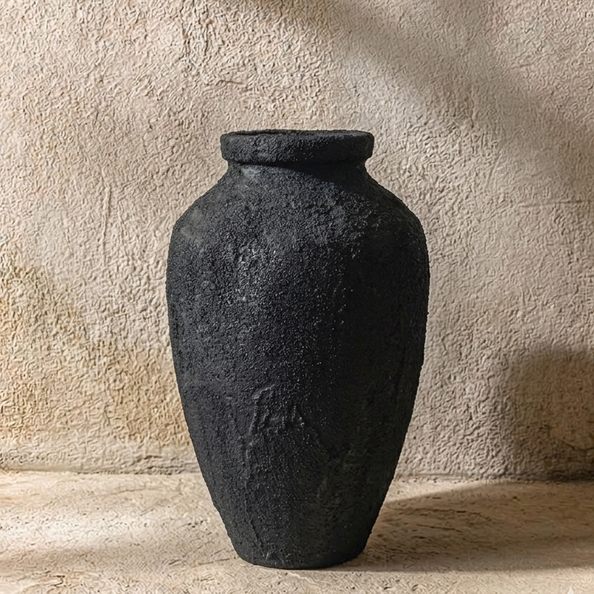Midnight black vase thumbnail 3