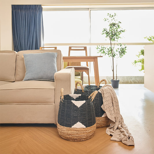 Decorative laundry baskets, Woven baskets for blankets and throws, Natural fiber home storage, 
Handmade home décor baskets, Sustainable living room décor, 
Versatile storage baskets for home, 
Rustic modern storage solutions. 