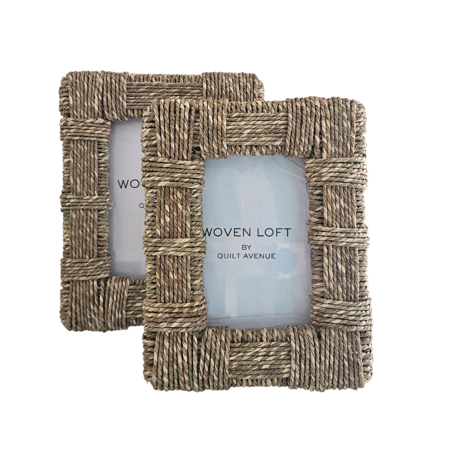 Woven rattan photo frame, Rustic rope picture frame, Handcrafted natural fiber frame, Boho home décor photo frame, Eco-friendly tabletop frame, Jute rope picture frame, Bohemian woven frame, Sustainable decorative frame, Seagrass photo frame, Handmade rustic photo frame, Woven Loft frame by Quilt Avenue, Textured rattan picture holder, Nature-inspired photo frame, Artisan craft photo frame, Neutral tone home décor frame. 

