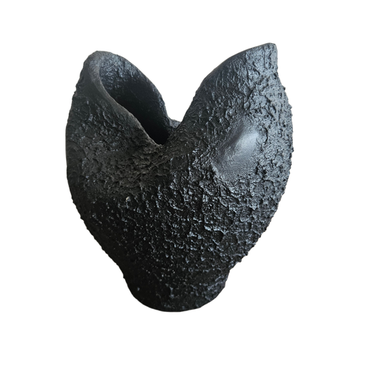 BLACK ROSE VASE