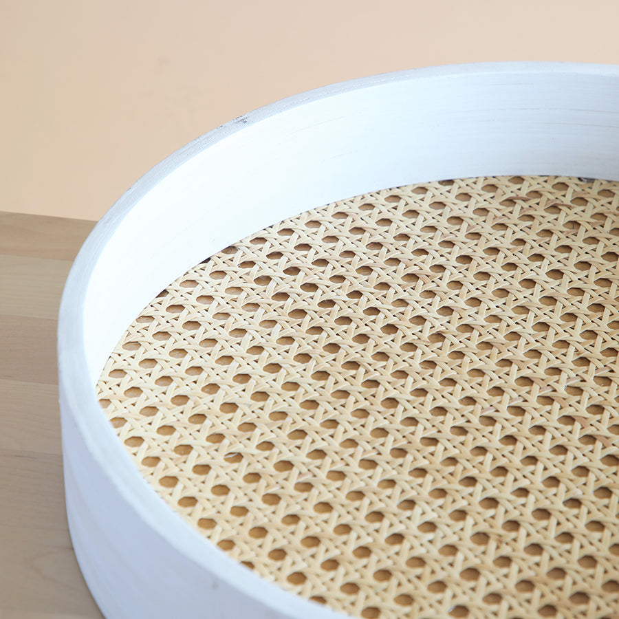 White round rattan tray, Cane weave round tray, Handmade rattan serving tray, Round decorative rattan tray, Bamboo and cane display tray, Close-up rattan pattern tray, Intricate woven rattan tray, Natural cane mesh tray, Eco-friendly rattan base tray .